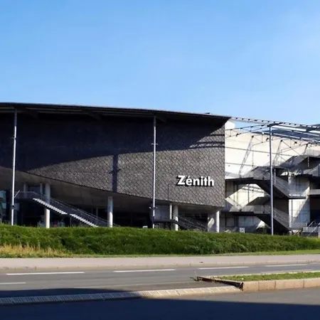 Fully-equipped Next To Flandres * ليل