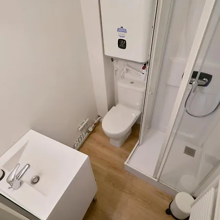 Fully-equipped Next To Flandres