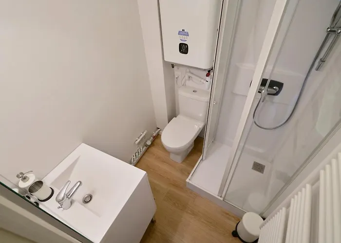 Fully-equipped Next To Flandres