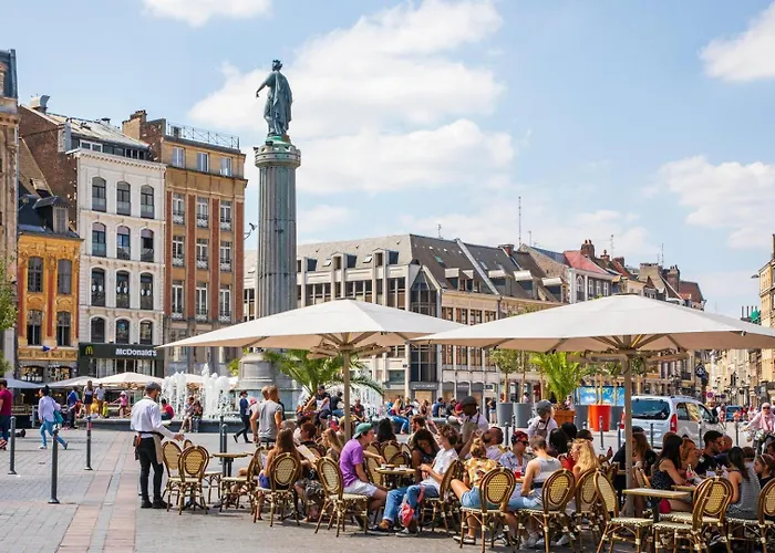 Fully-equipped Next To Flandres Apartment Lille