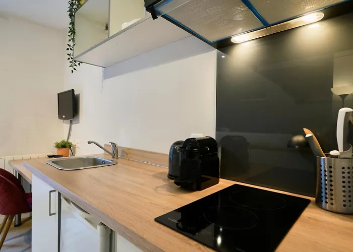 Fully-equipped Next To Flandres *